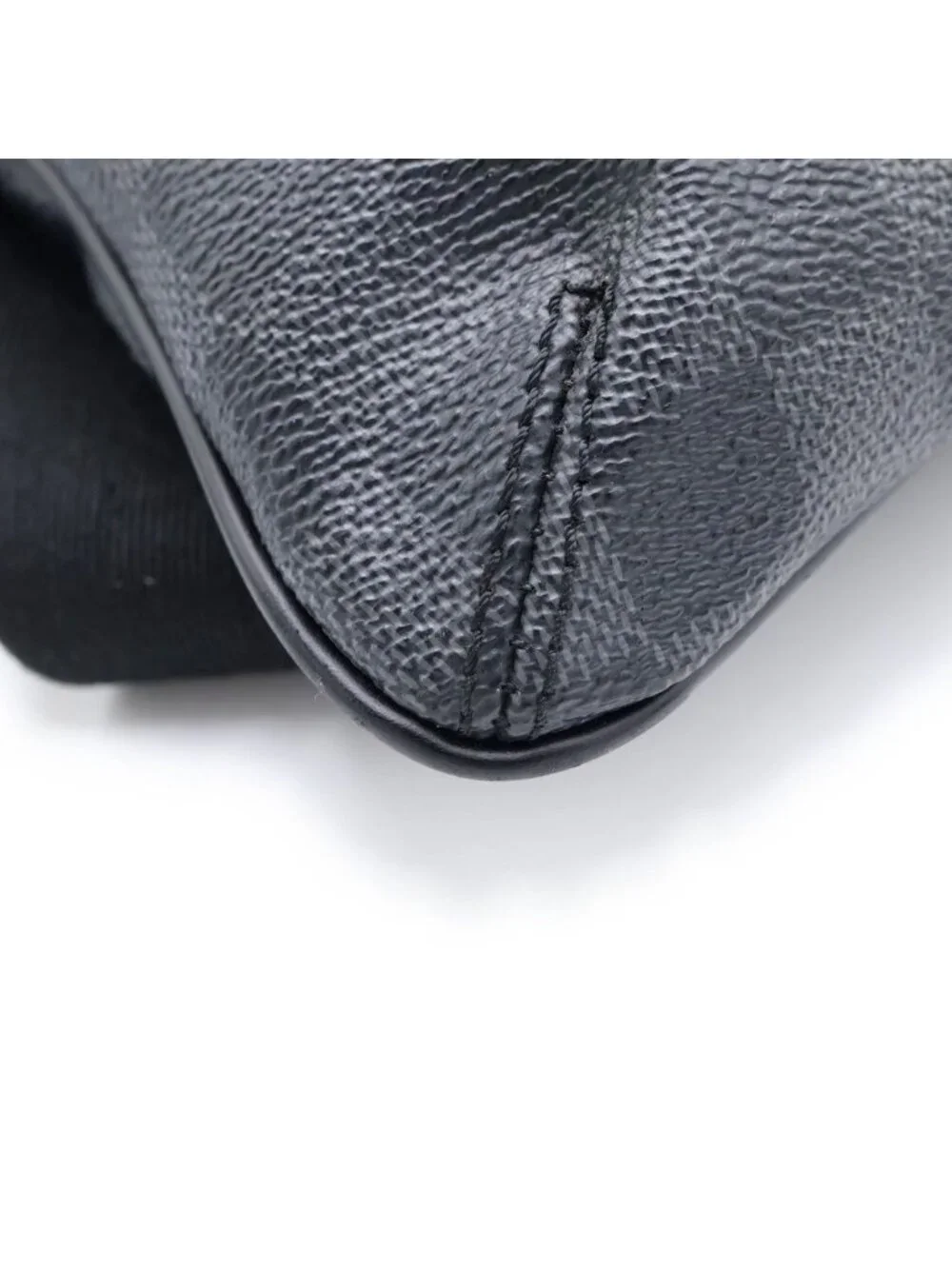 Louis Vuitton Damier Graphite Thomas Shoulder Bag Black